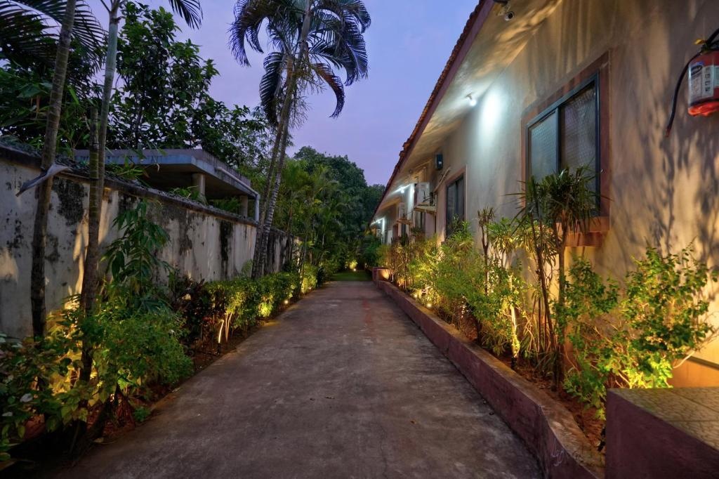 Casa De Royale Resort  Facilities  Garden 12