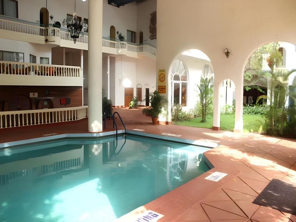 Majorda Beach Resort  Facilities  Swimming Pool 7