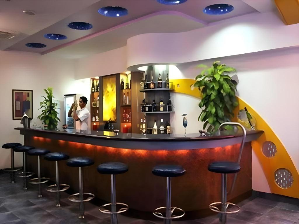 Royal Orchid Beach Resort Spa Goa  Facilities  Bar 34