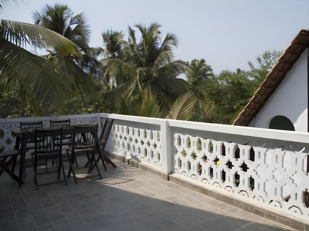 Waters Resorts  Facilities  Balconyterrace 1