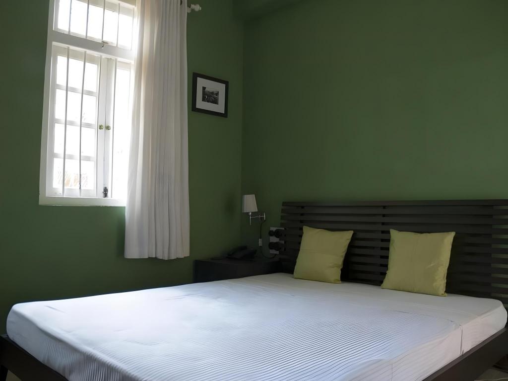 Waters Resorts  Rooms  Deluxe Double Room 1