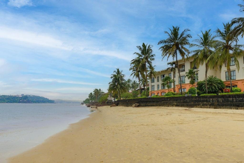 Goa Marriott Resort Spa  Facilities  Beach 20