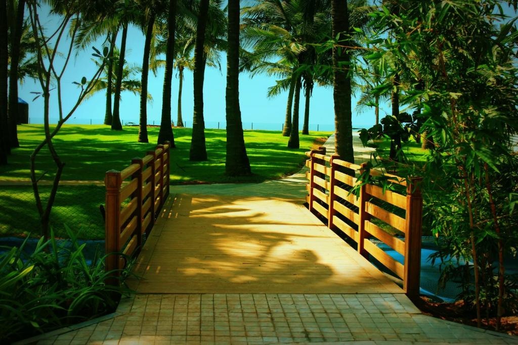Planet Hollywood Beach Resort Goa  Facilities  Garden 48