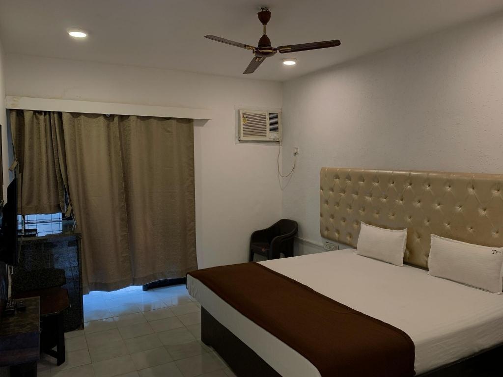 Abalone Resort  Rooms  Standard Room Bedroom 4