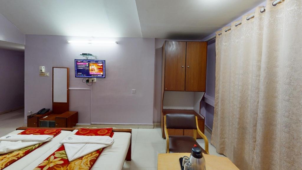 Campal Beach Resort  Rooms  Double Room AC Guestroom 2