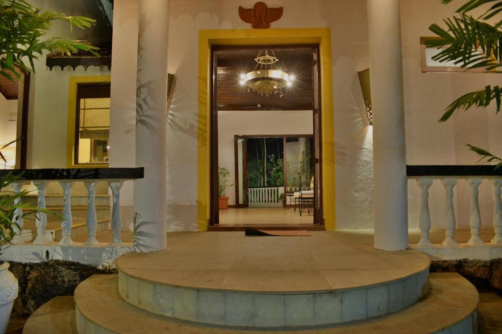 O Pescador An Indy Resort  Property Views  Entrance 2