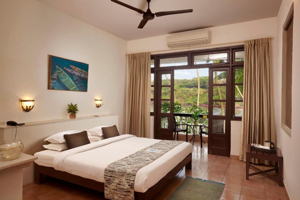 O Pescador An Indy Resort  Rooms  Bay View Bed 4