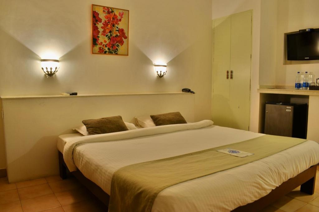 O Pescador An Indy Resort  Rooms  Bay View Guestroom 15