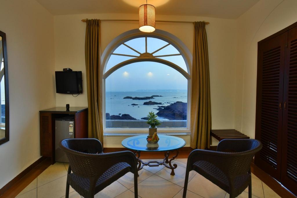 O Pescador An Indy Resort  Rooms  Harbour View Guestroom 2