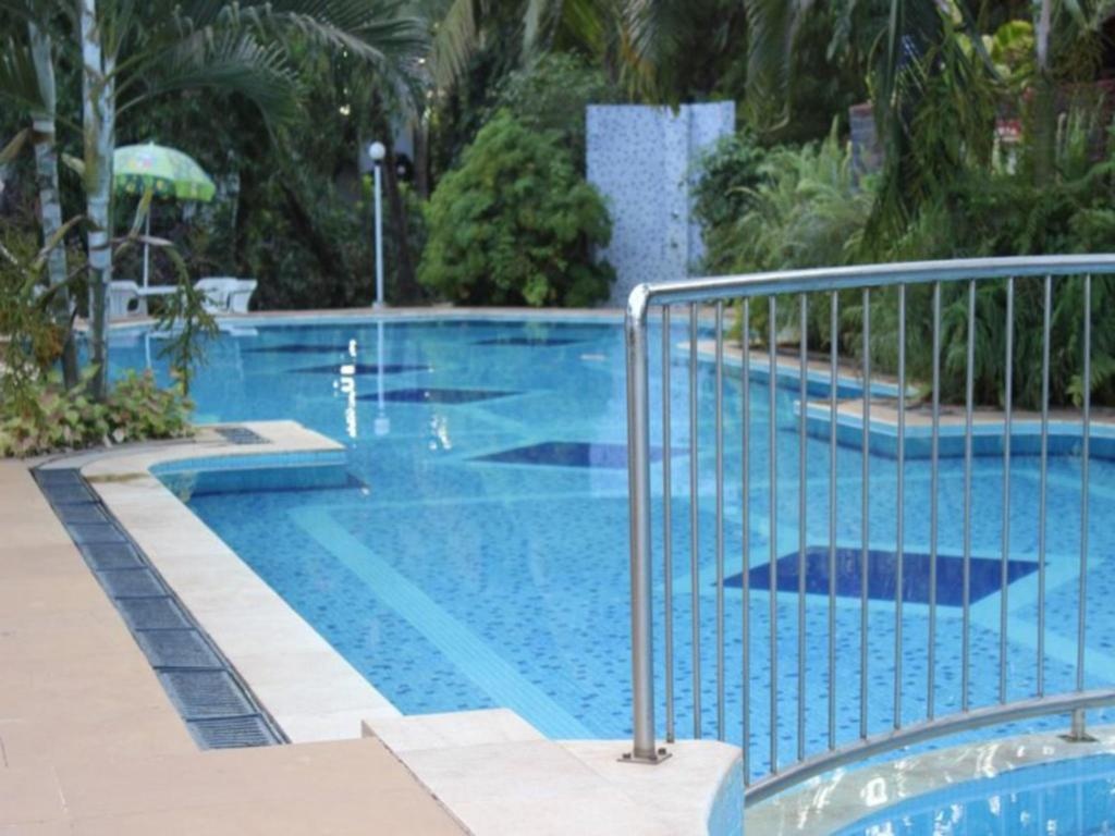 Vila Goesa On The Beach Resort  Facilities  Swimming Pool 2