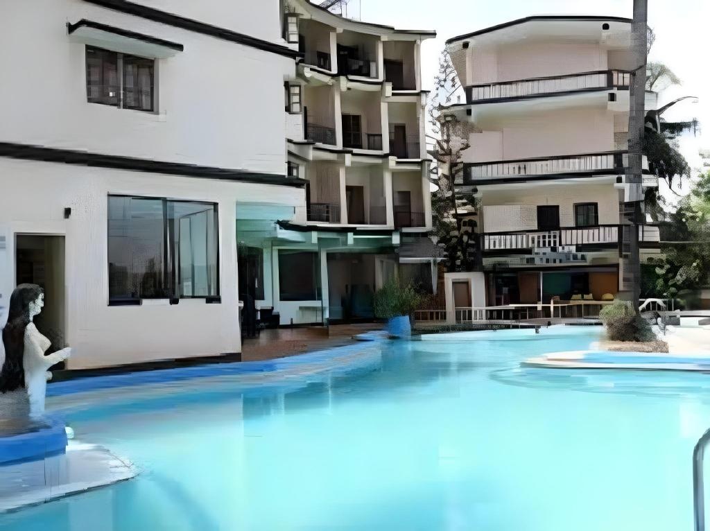 Maizons Lakeview Resort  Facilities  Swimming Pool 4
