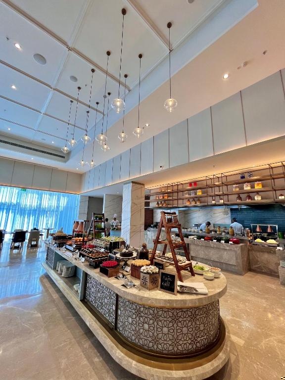Holiday Inn Lucknow Airport By IHG  Dining  Food And Beverages 7