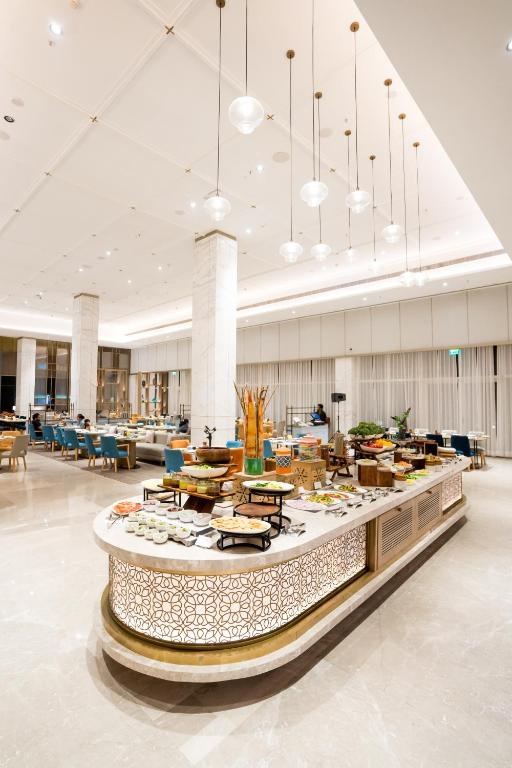 Holiday Inn Lucknow Airport By IHG  Dining  Restaurant 6