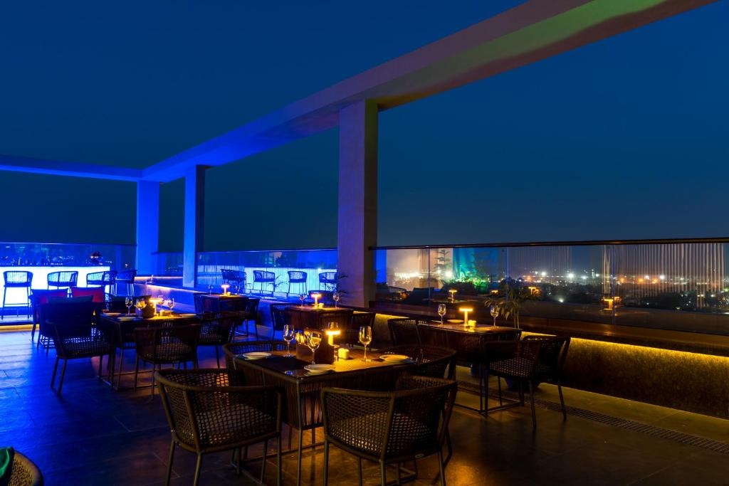 Holiday Inn Lucknow Airport By IHG  Facilities  Attractions 5