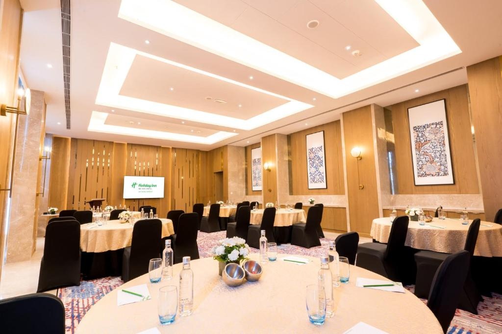 Holiday Inn Lucknow Airport By IHG  Facilities  Meeting Room Ballrooms 25