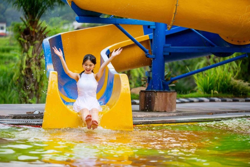 BeSS Resort And Waterpark Lawang  Facilities  Water Park 2