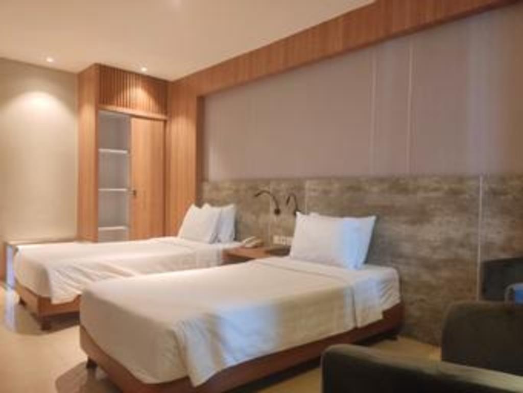 BeSS Resort And Waterpark Lawang  Rooms  Balconyterrace 12