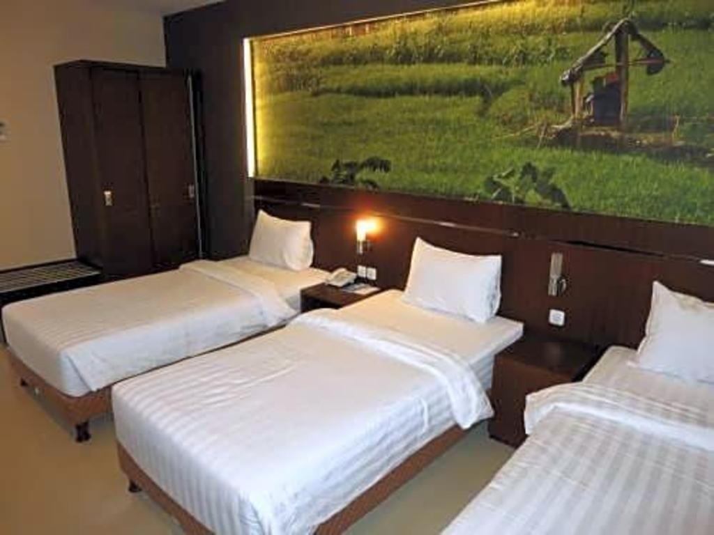 BeSS Resort And Waterpark Lawang  Rooms  Rooms Image 10 10