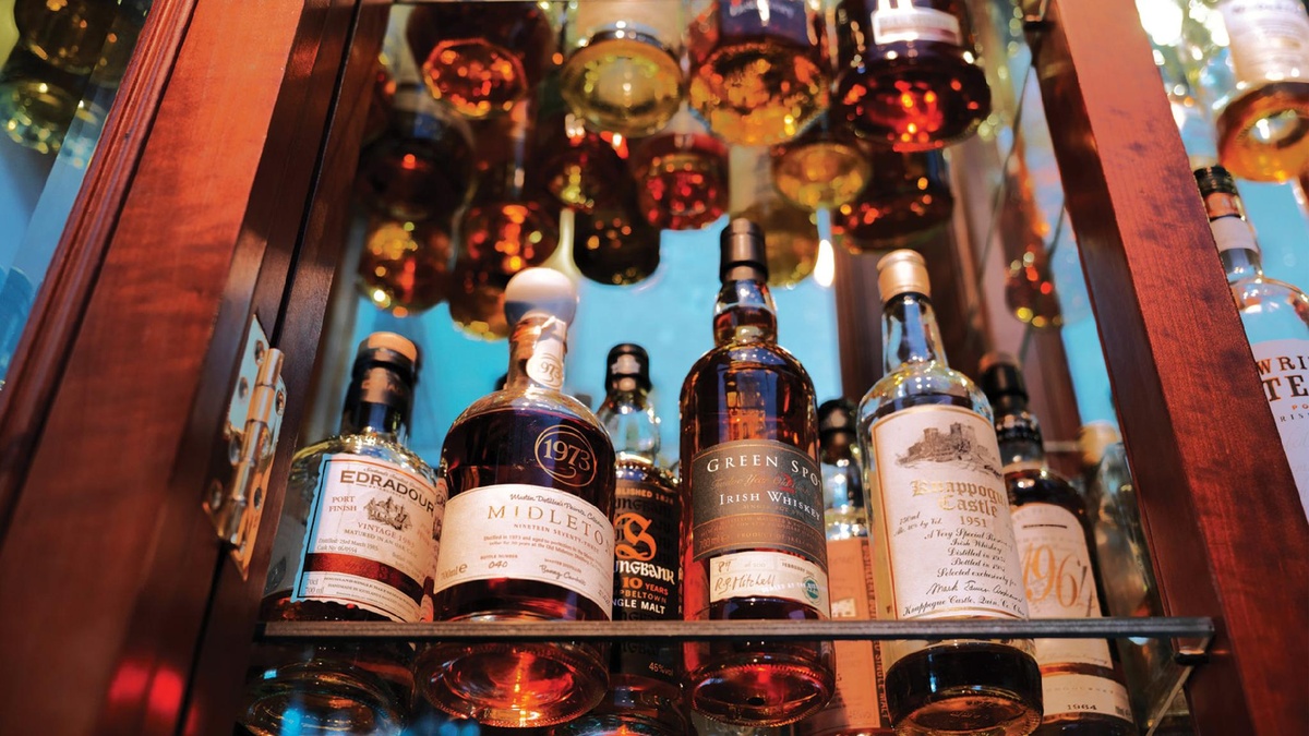 Intercontinental Dublin FacilitiesBar 19