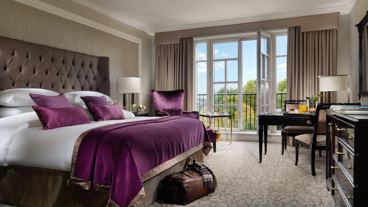Intercontinental Dublin Rooms1 King Bed Classic Balcony 7