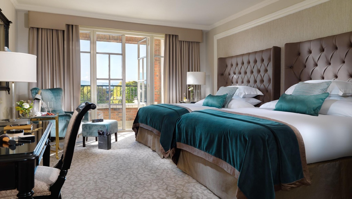 Intercontinental Dublin Rooms2 Queen Premium Guestroom 1