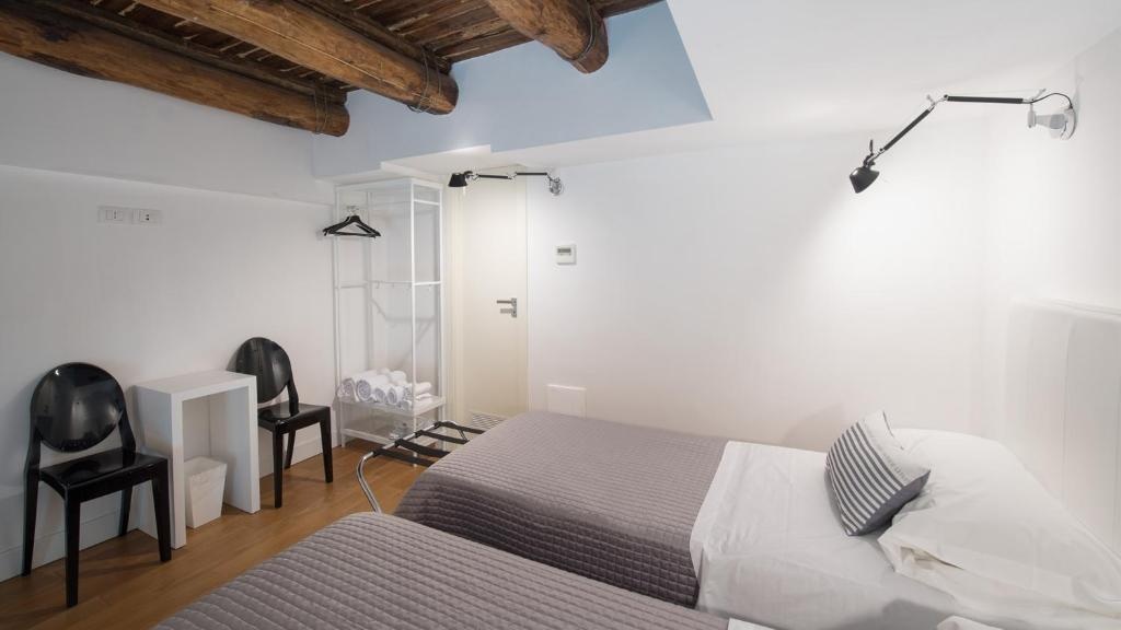 Santa Chiara Boutique Hotel__rooms__rooms Image 39_39