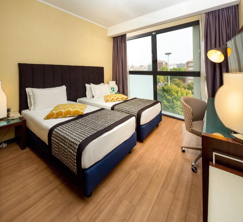 Holiday Inn Turin Corso Franciaroomsrooms Image 22