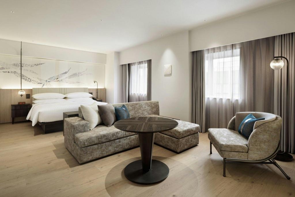 Courtyard By Marriott Tokyo Ginza Hotel  Dining  Premium Studio 1 King Guestroom 9