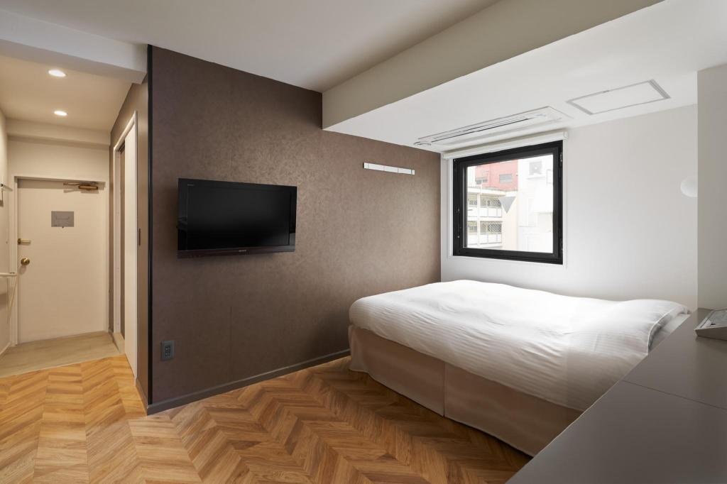 Shinjuku City Hotel NUTS Tokyo  Rooms  One Double Bed Room Guestroom 11