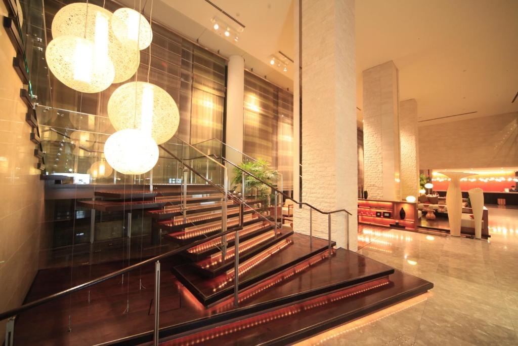 Hotel Sunroute Plaza Shinjuku  Property Views  Lobby 3