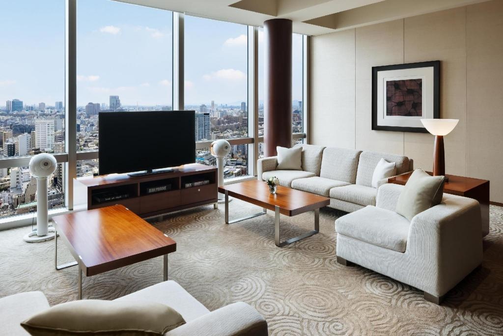 Grand Hyatt Tokyo  Dining  Chairman Suite 2 Queen Beds Suite Room 14