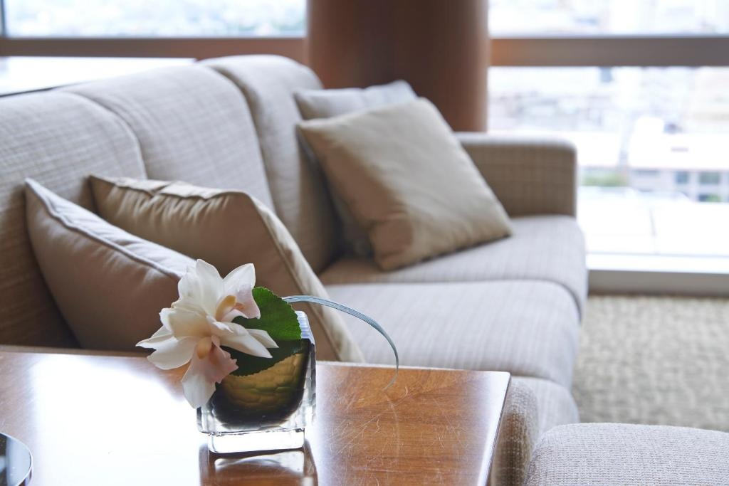 Grand Hyatt Tokyo  Dining  Facilities 102