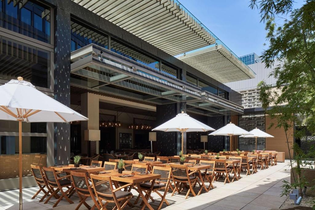 Grand Hyatt Tokyo  Dining  Facilities 76