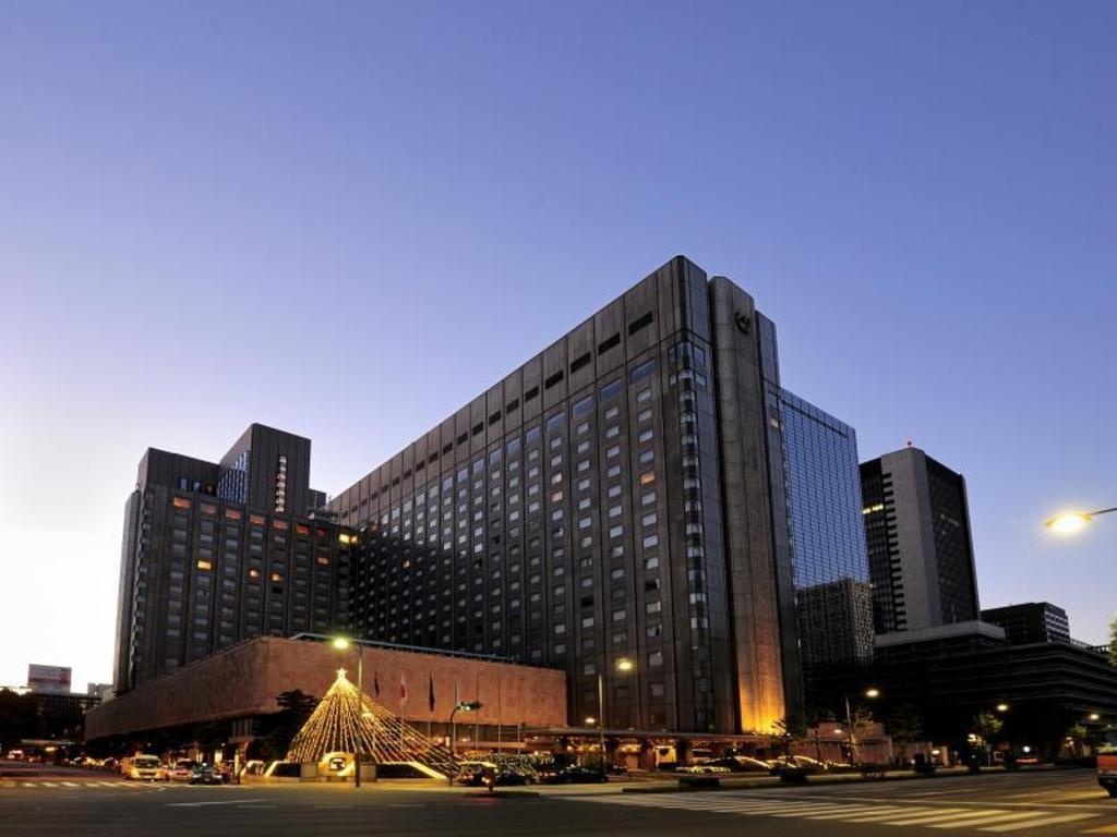 Imperial Hotel Tokyo  Dining  Exterior View 90