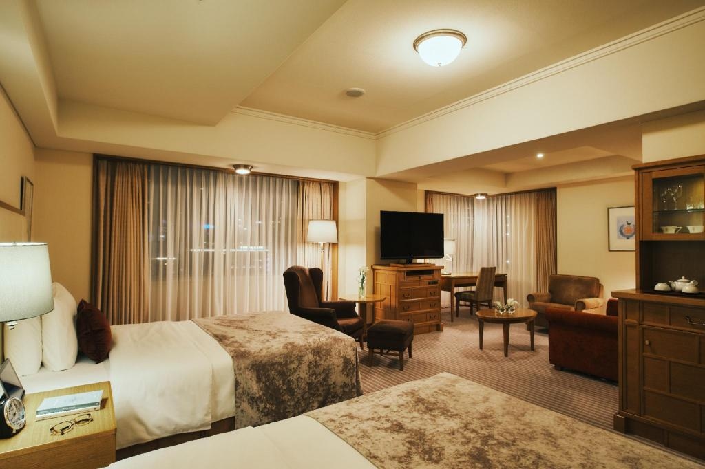 Imperial Hotel Tokyo  Dining  Junior Suite Twin Main Building Guestroom 60