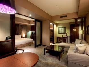 The Royal Park Hotel Iconic Tokyo Shiodome  Dining  Dining Image 38 38