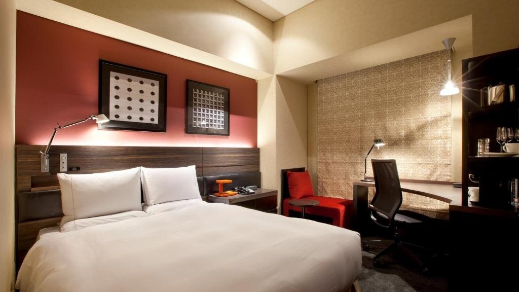 The Royal Park Hotel Iconic Tokyo Shiodome  Dining  Dining Image 44 44