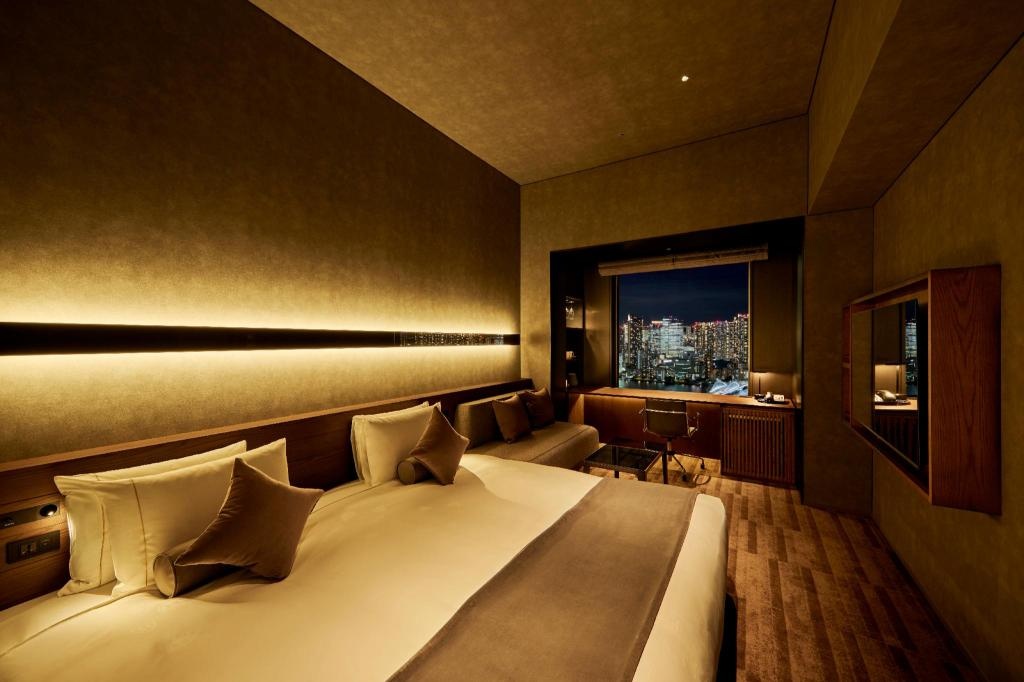 The Royal Park Hotel Iconic Tokyo Shiodome  Rooms  Executive Floor Double Room With Lounge Access 38th Floor 24