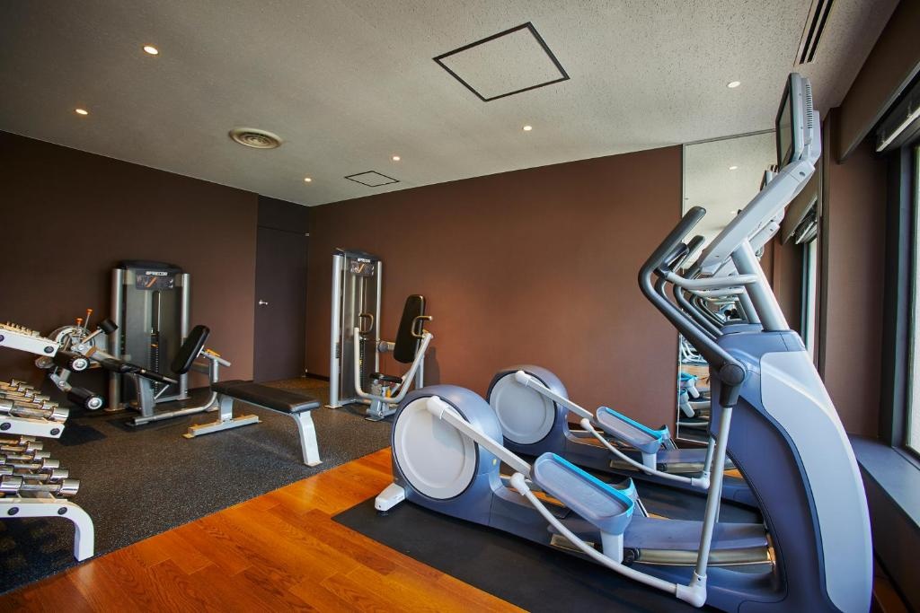 Keio Plaza Hotel Tokyo  Facilities  Fitness Center 25