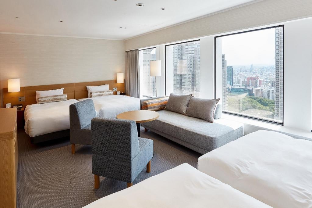 Keio Plaza Hotel Tokyo  Rooms  Luxury Family Room Non Smoking Bed 10
