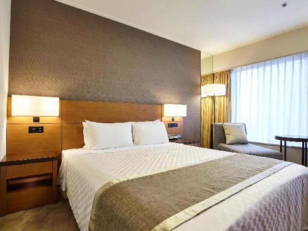 Keio Plaza Hotel Tokyo  Rooms  Standard Double Non Smoking Bed 73