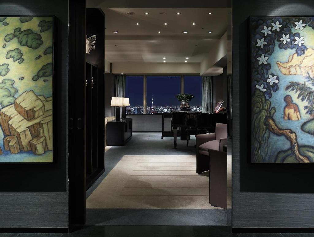 Park Hyatt Tokyo  Dining  Interior View 6