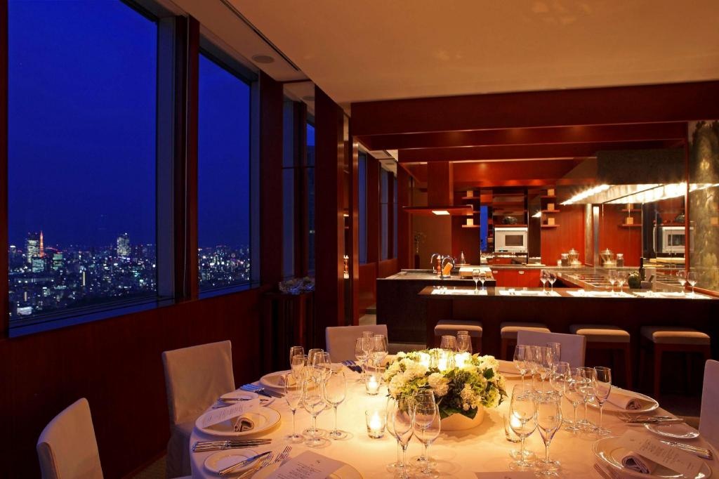 Park Hyatt Tokyo  Dining  Restaurant 75