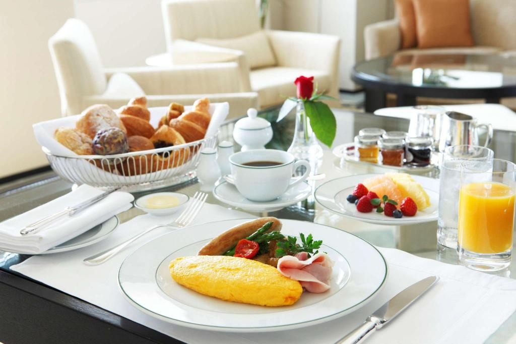 Park Hyatt Tokyo  Dining  Dining Image 85 85