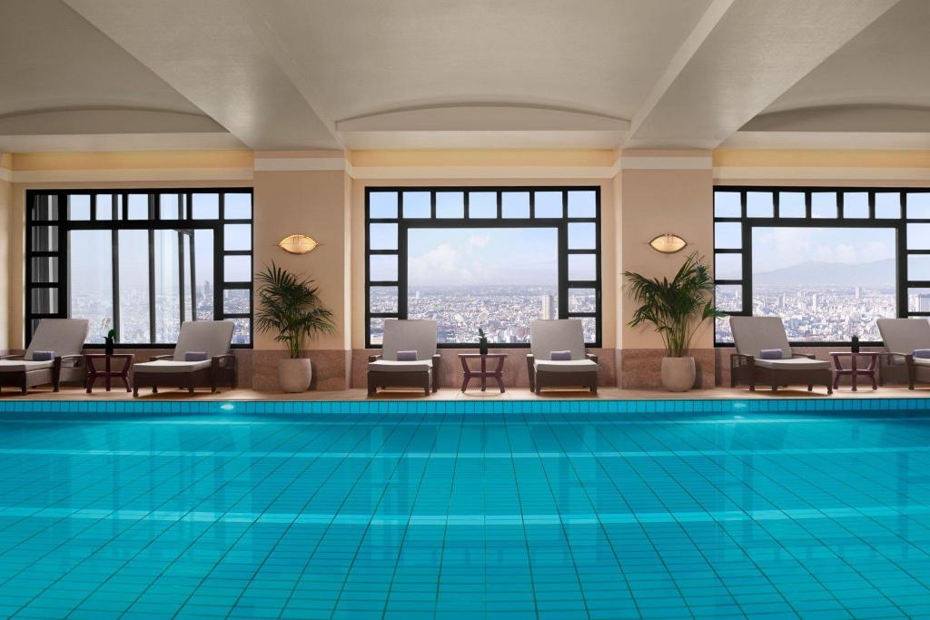 The Ritz Carlton Tokyo  Facilities  Swimming Pool 1