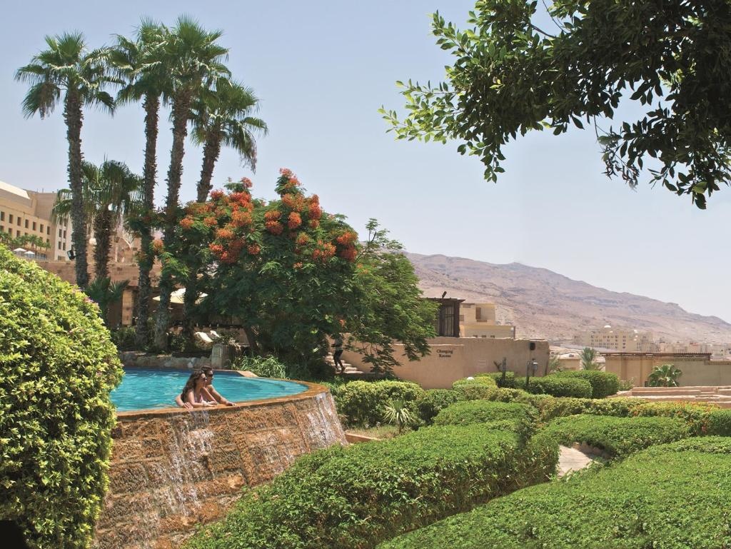 Movenpick Resort Spa Dead Sea  Facilities  Surrounding Environment 91