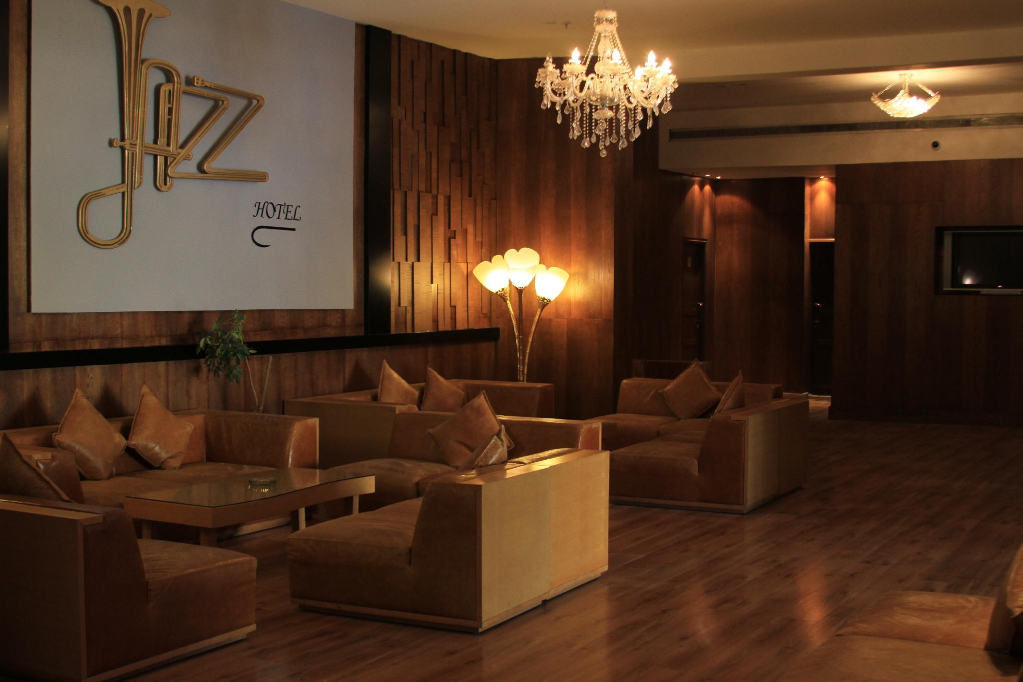 Le Jazz Hotel Lobby 24