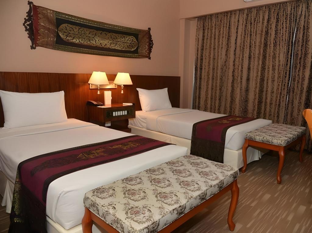 Hotel Riveria  Rooms  Deluxe Twin Bed 8
