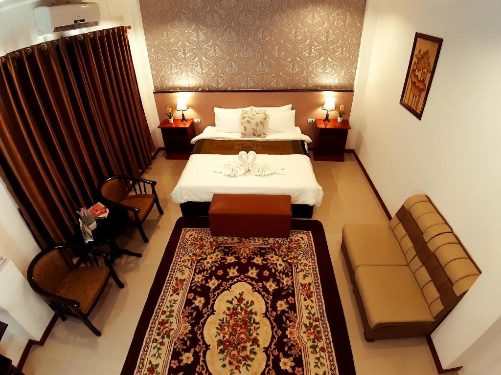Dongsay Hotel Thakhek  Rooms  VIP Suite King Bed 5