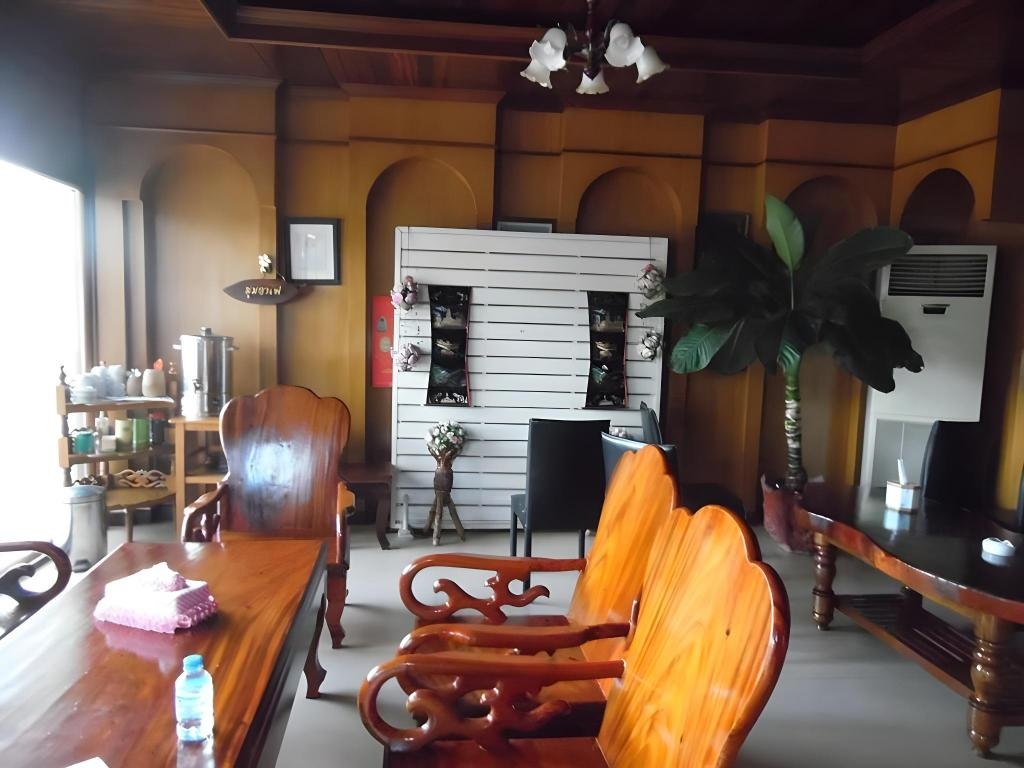 Phou Chang Hotel  Property Views  Lobby 2